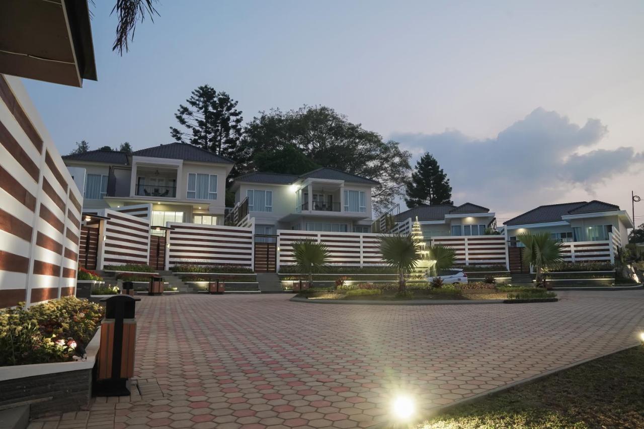 Villa Nirvana *